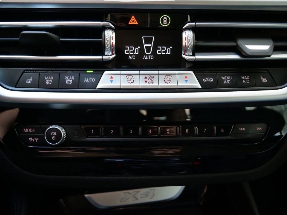 BMW X4 xDrive20i - foto 14