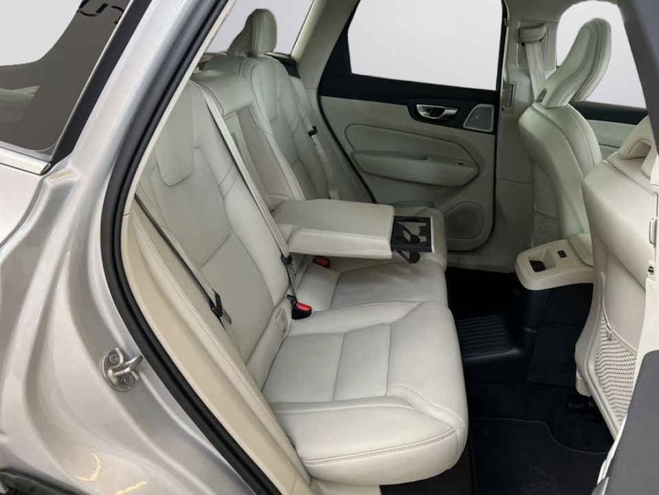 Volvo XC 60 T6 Ultra-Bright - foto 11