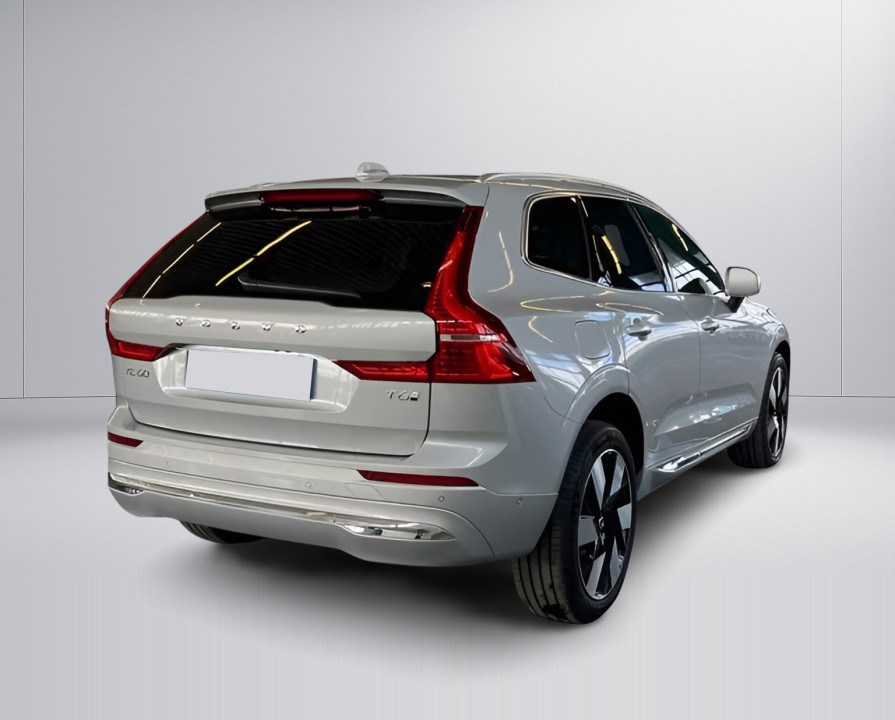Volvo XC 60 T6 Ultra-Bright (3)
