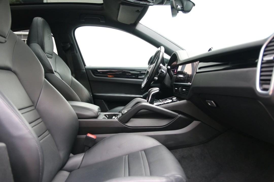 Porsche Cayenne Coupe E-Hybrid - foto 10