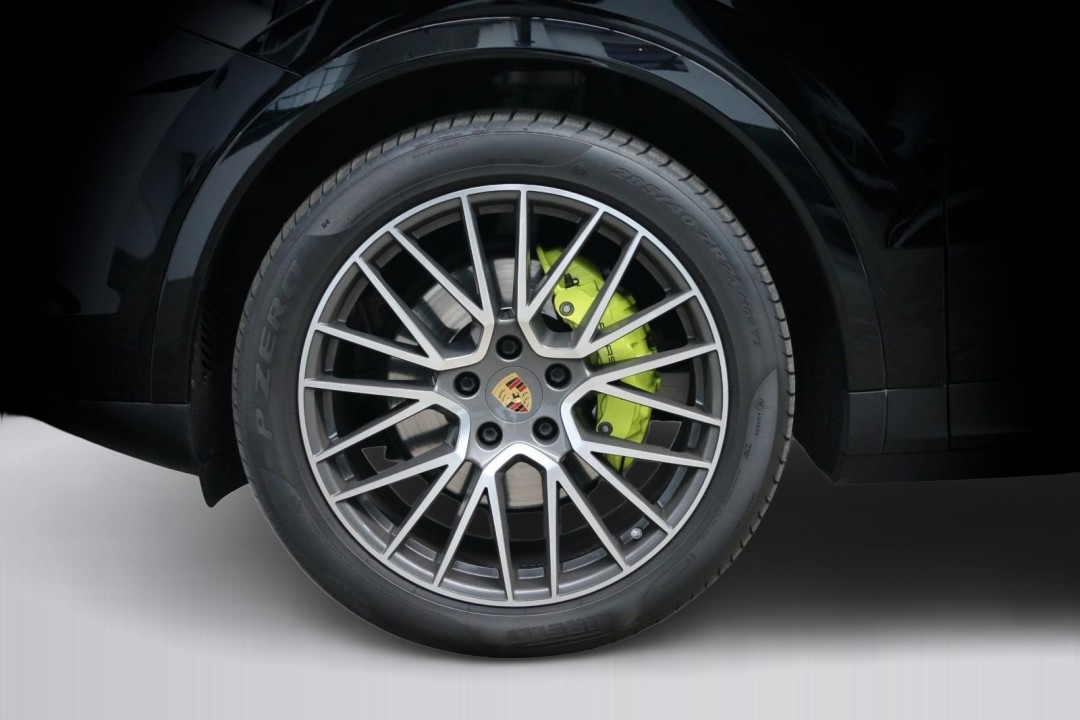 Porsche Cayenne Coupe E-Hybrid - foto 29
