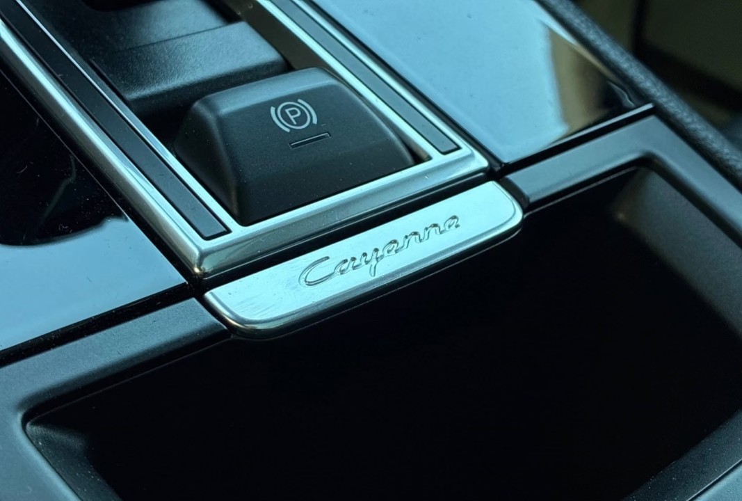 Porsche Cayenne Platinum Edition - foto 11