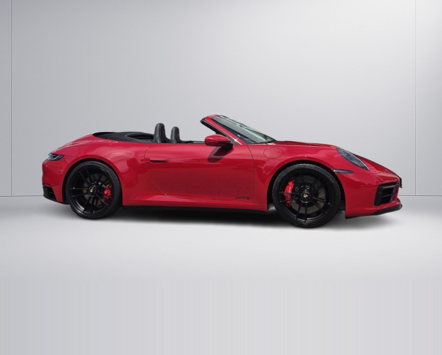 Porsche 911 GTS Cabrio (3)