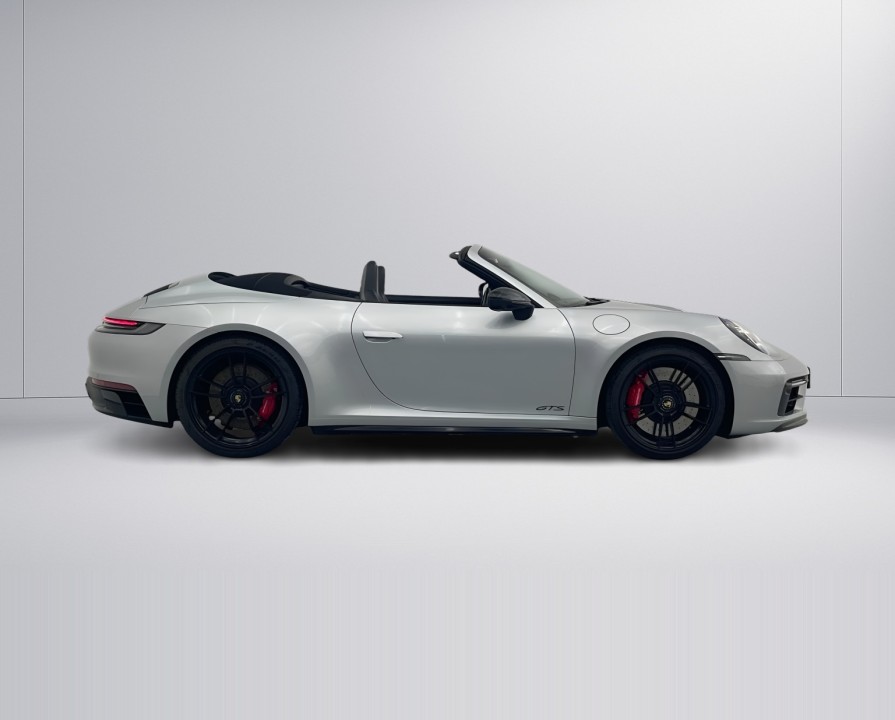 Porsche 911 GTS (4)