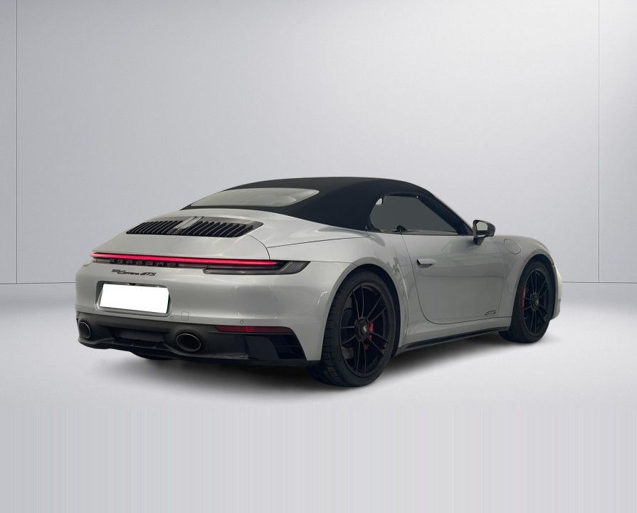 Porsche 911 GTS (5)