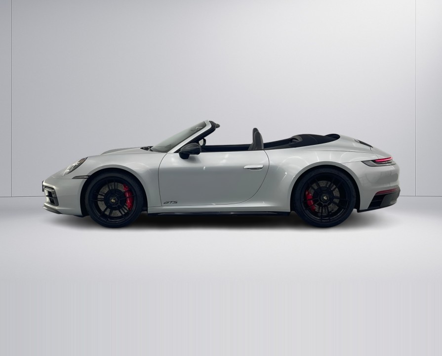 Porsche 911 GTS - foto 9