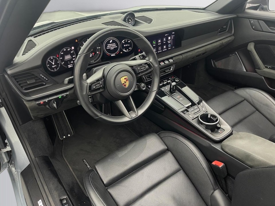 Porsche 911 GTS - foto 13