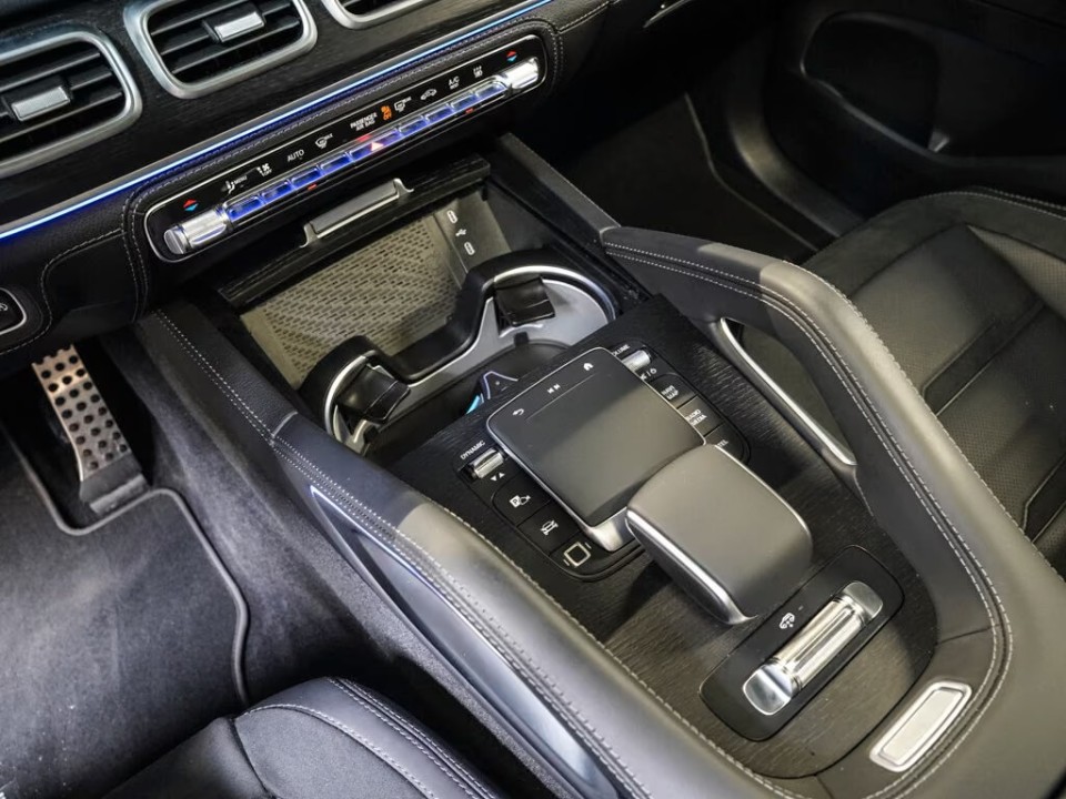 Mercedes-Benz GLE 53 AMG - foto 9