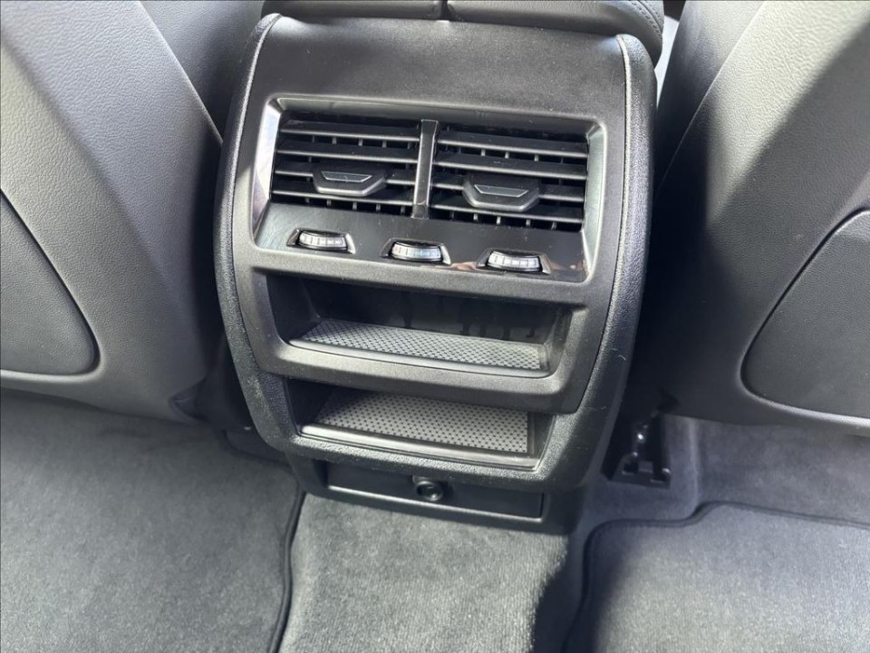 BMW X6 xDrive40i M-Sport - foto 33