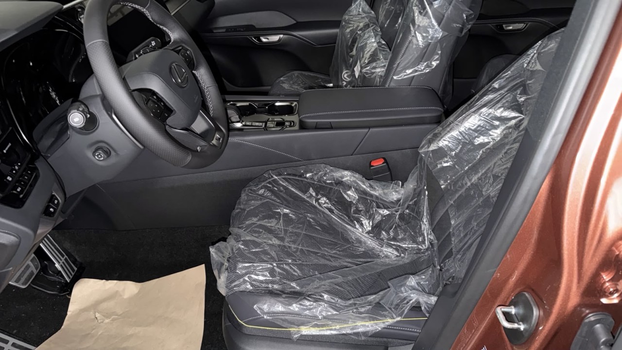 Lexus Seria RX 500h F-Sport (2)