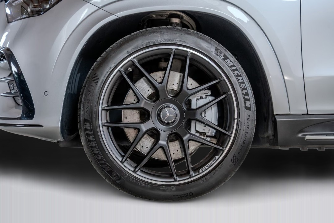 Mercedes-Benz GLE 53 AMG 4MATIC+ - foto 47