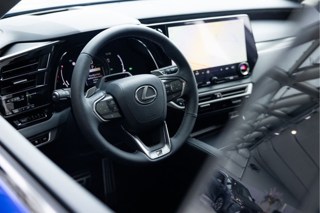 Lexus Seria RX 500h F-Sport - foto 11
