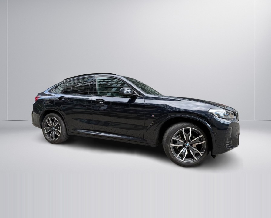 BMW X4 xDrive30i M-Sport (2)