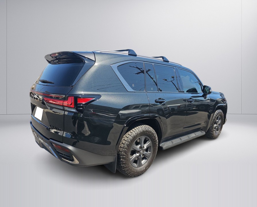 Lexus Seria LX 700h (2)