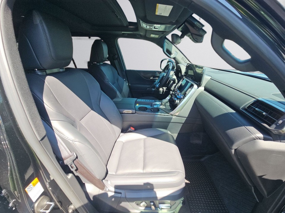 Lexus Seria LX 700h - foto 9