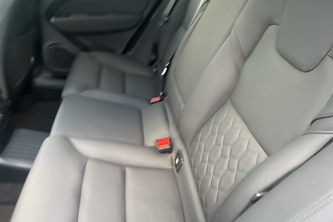 Volvo XC 60 T6 Plus Dark - foto 10