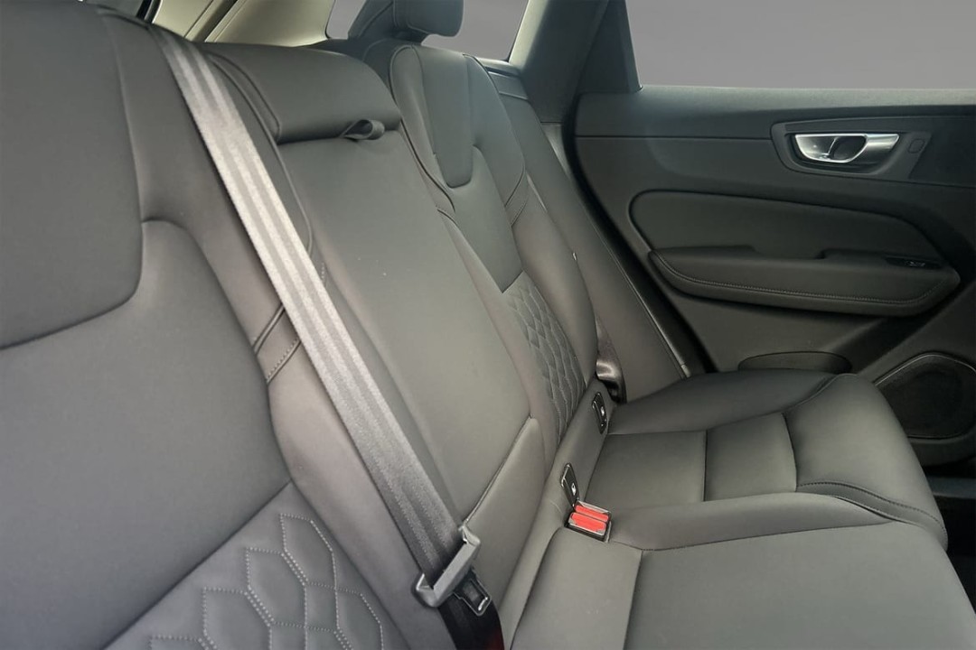 Volvo XC 60 T6 Plus Dark - foto 9