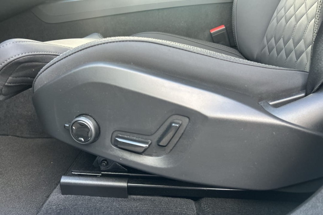 Volvo XC 60 T6 Plus Dark - foto 13