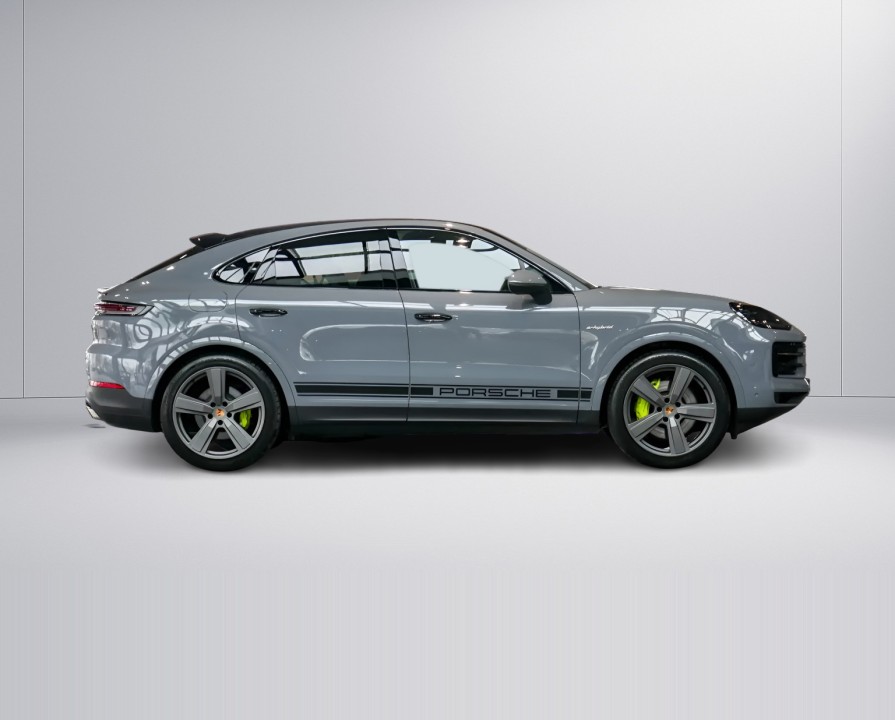 Porsche Cayenne Coupe (2)