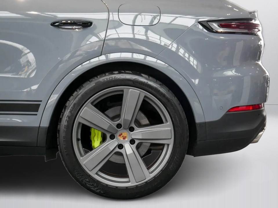 Porsche Cayenne Coupe - foto 30