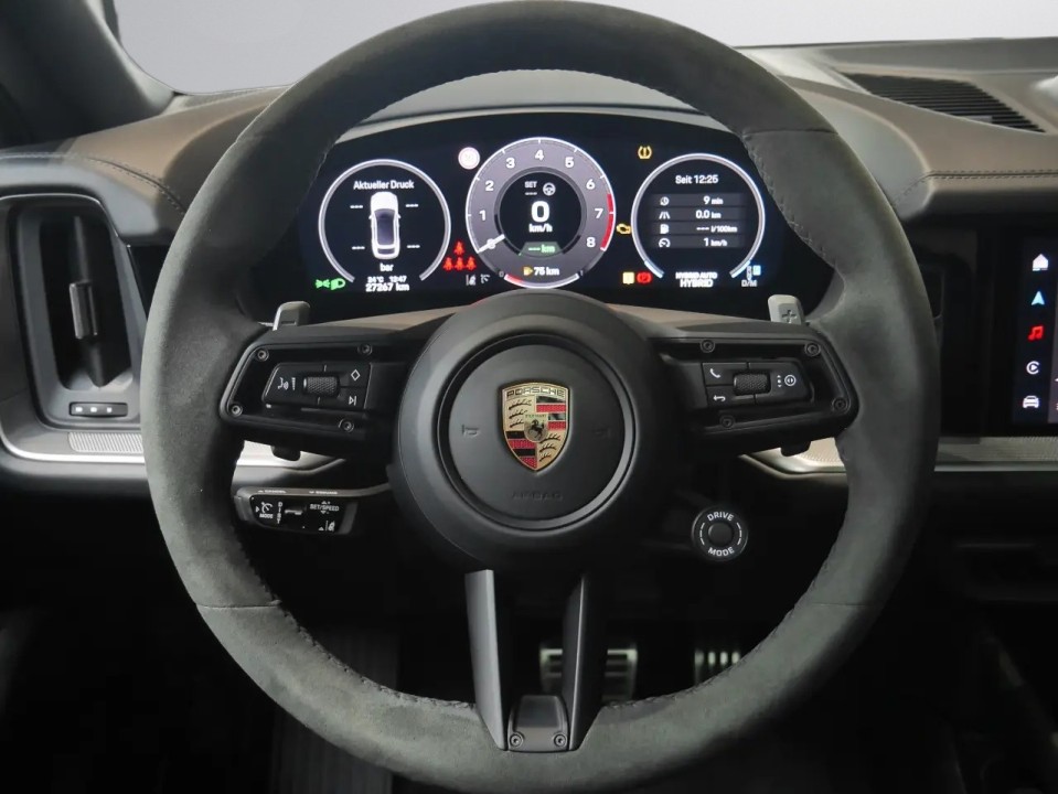 Porsche Cayenne Coupe - foto 9