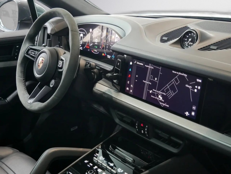Porsche Cayenne Coupe - foto 12