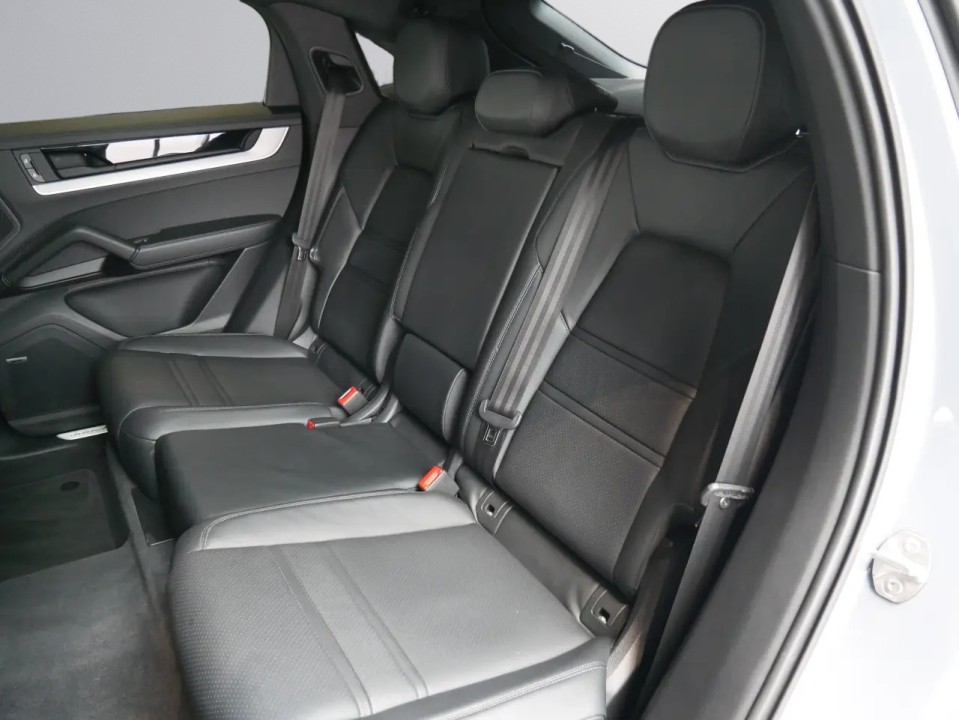 Porsche Cayenne Coupe - foto 20