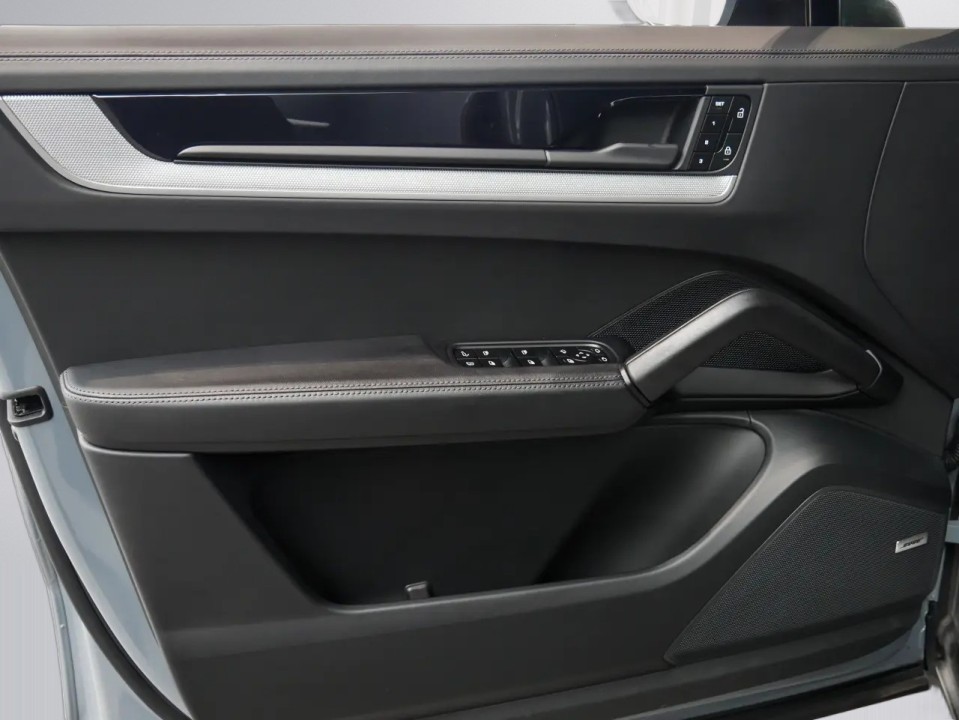 Porsche Cayenne Coupe - foto 21