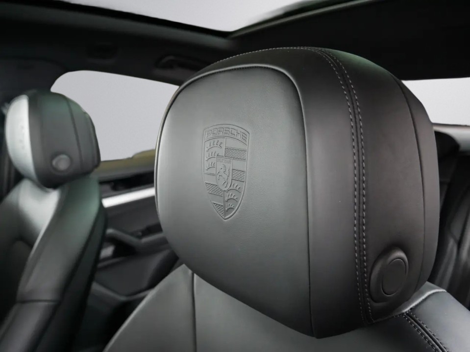 Porsche Cayenne Coupe - foto 18