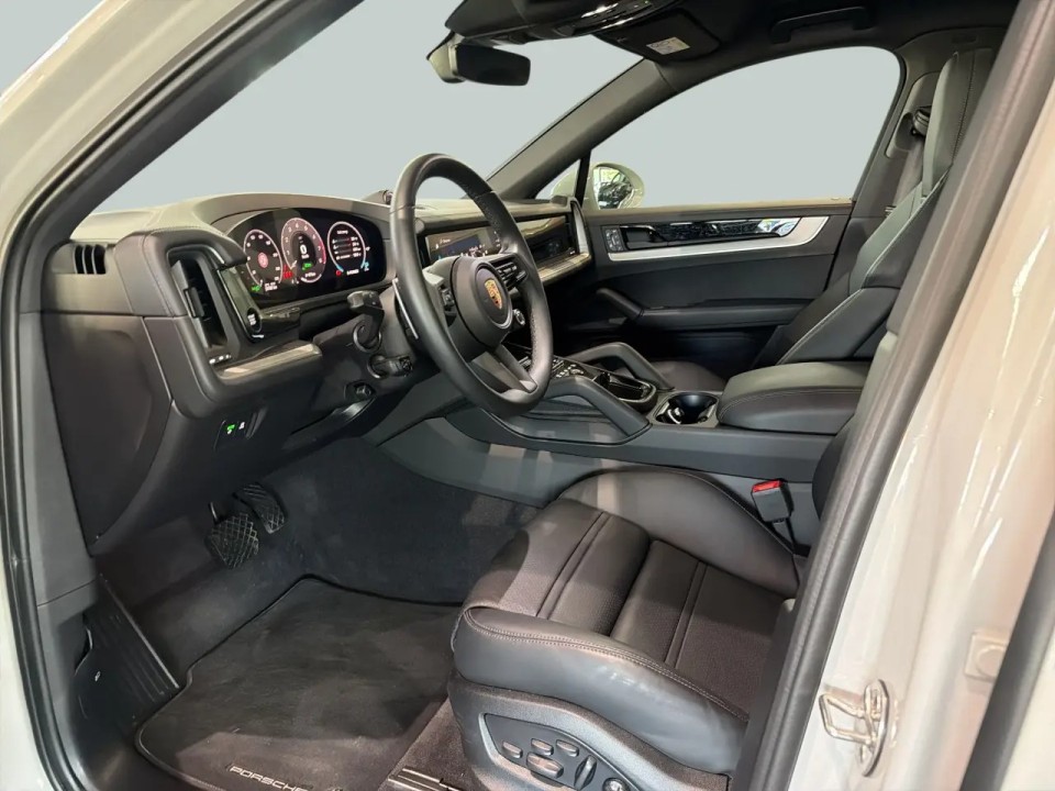 Porsche Cayenne Coupe - foto 8