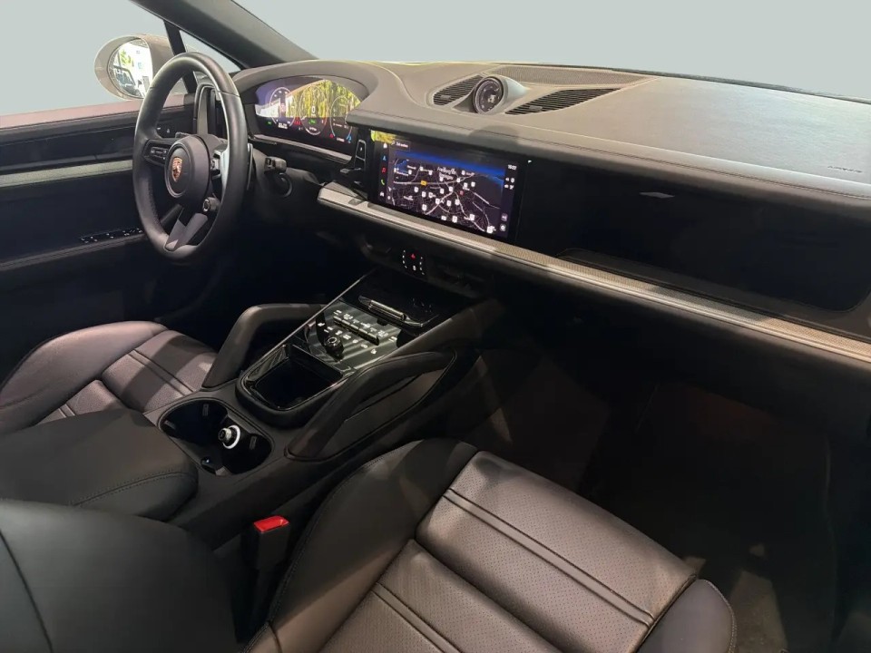 Porsche Cayenne Coupe - foto 9