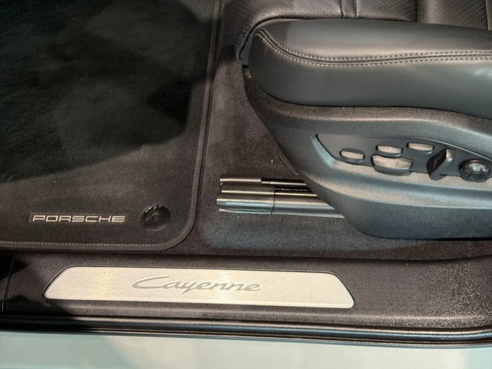Porsche Cayenne Coupe - foto 24