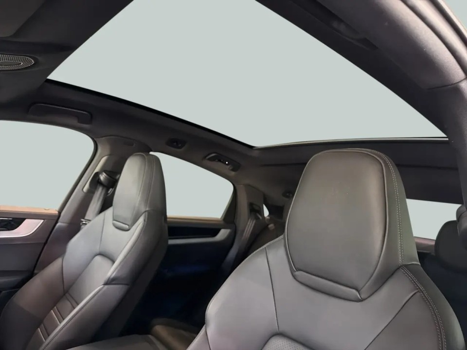 Porsche Cayenne Coupe - foto 17