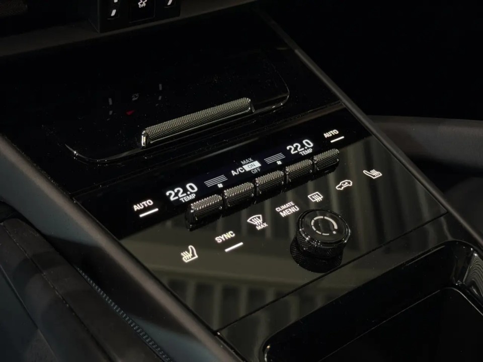 Porsche Cayenne Coupe - foto 13