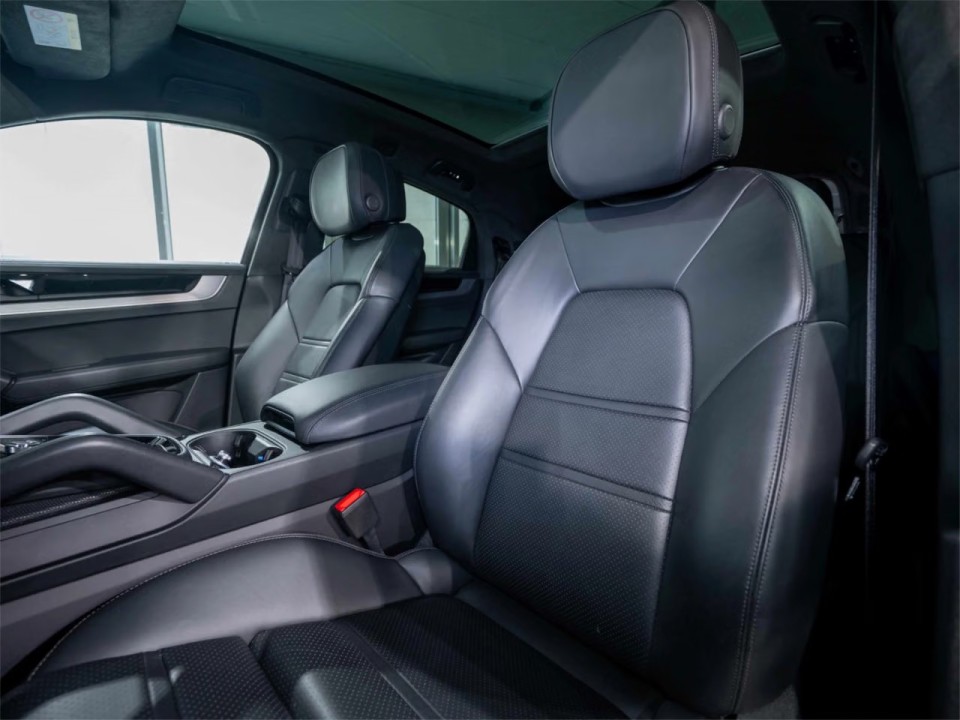 Porsche Cayenne Coupe E-Hybrid - foto 6
