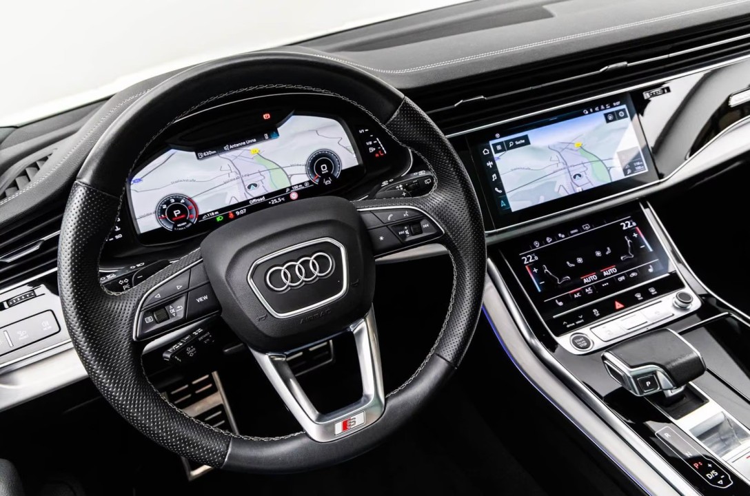 Audi Q7 50TDI Quattro S-LINE - foto 16