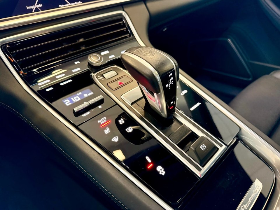 Porsche Panamera 4 E-Hybrid Platinum Edition - foto 13