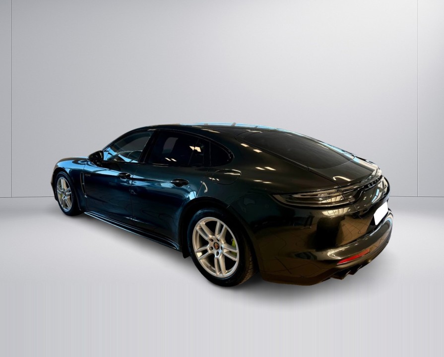 Porsche Panamera 4 E-Hybrid Platinum Edition (4)