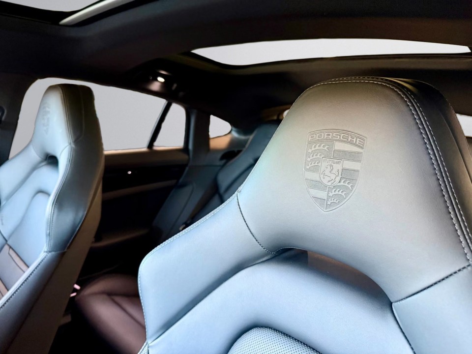 Porsche Panamera 4 E-Hybrid Platinum Edition - foto 19
