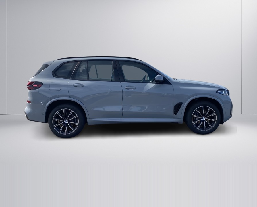 BMW X5 xDrive30d (2)