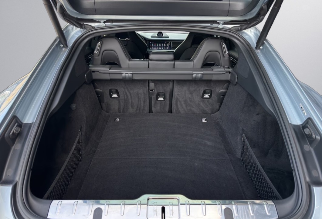 Porsche Panamera 4 Platinum Edition - foto 24