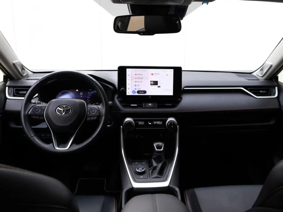 Toyota RAV4 - foto 12