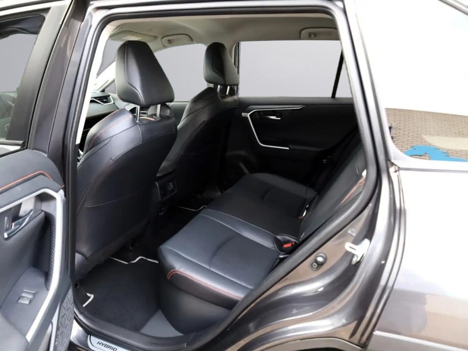 Toyota RAV4 - foto 25