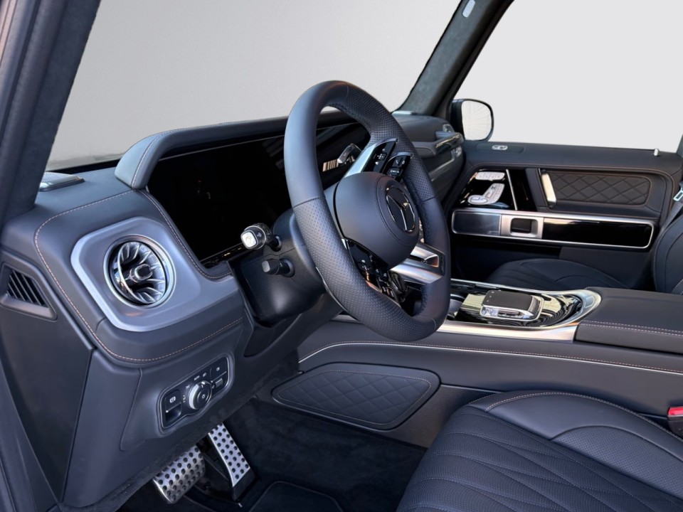 Mercedes-Benz G 63 AMG - foto 14