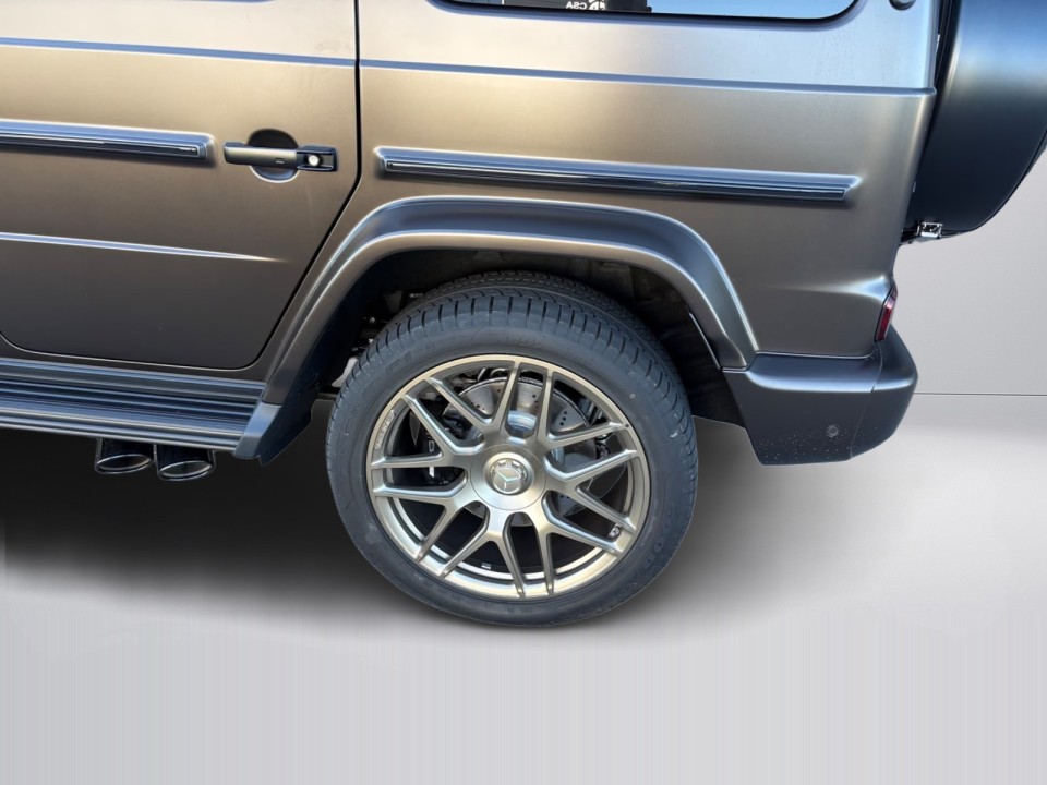 Mercedes-Benz G 63 AMG - foto 22