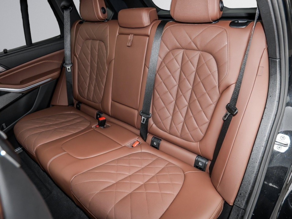 BMW X5 xDrive40i - foto 16
