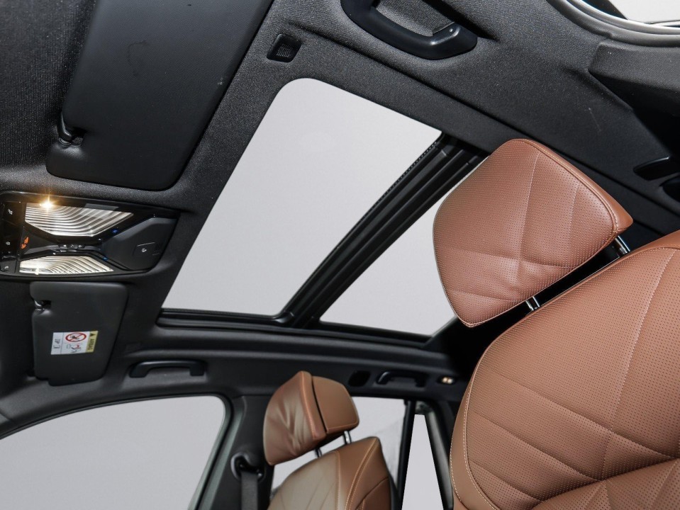 BMW X5 xDrive40i - foto 17