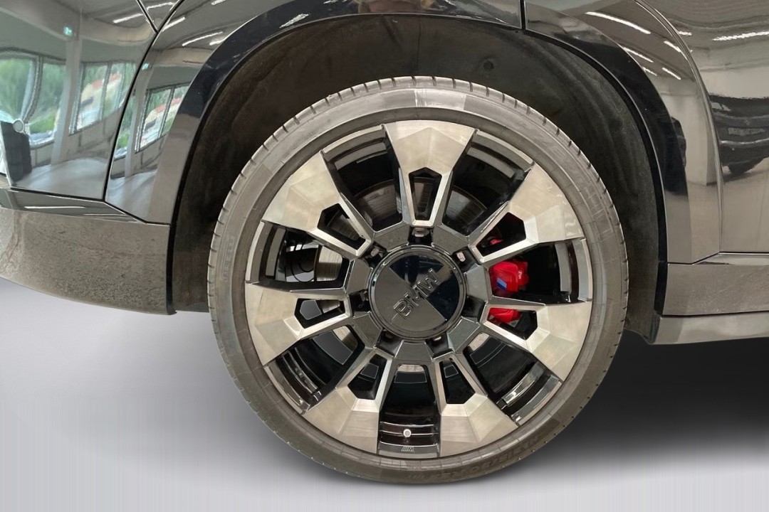 BMW XM xDrive M-Sport - foto 21