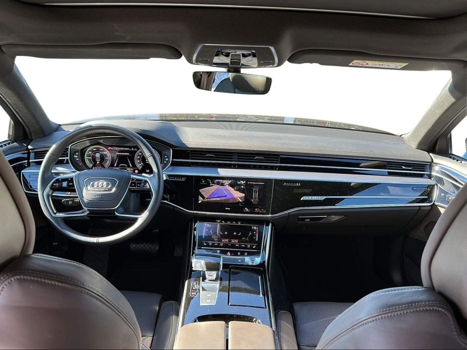 Audi A8 60 TFSIe Quattro - foto 7