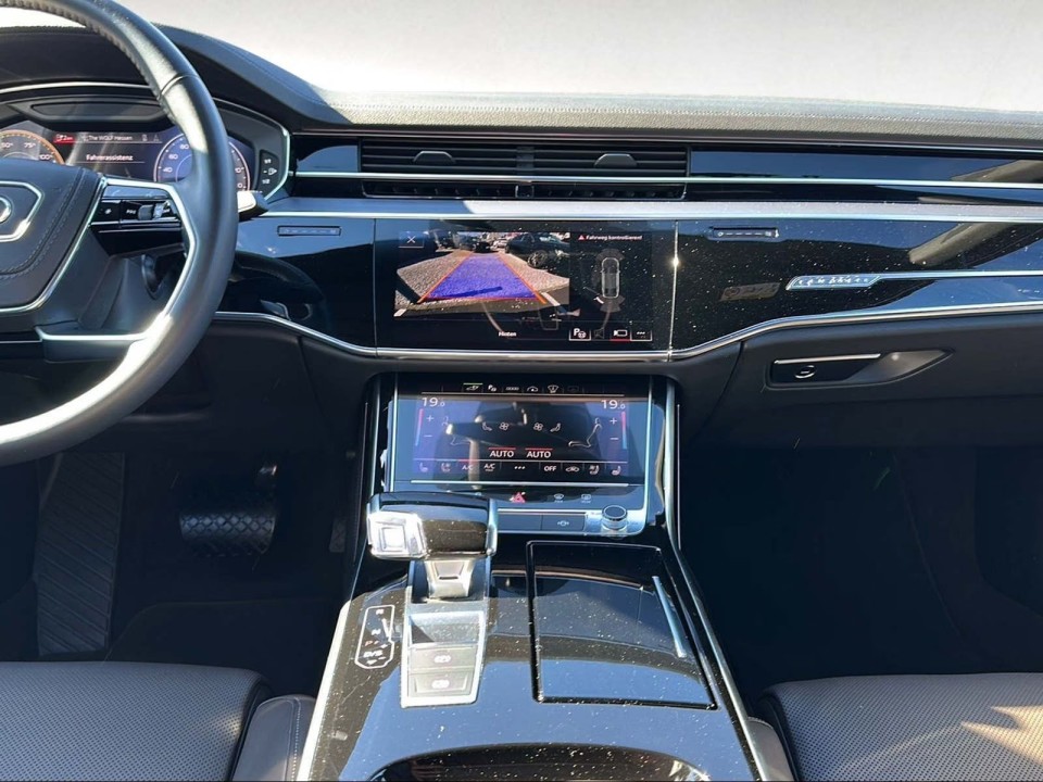 Audi A8 60 TFSIe Quattro - foto 10
